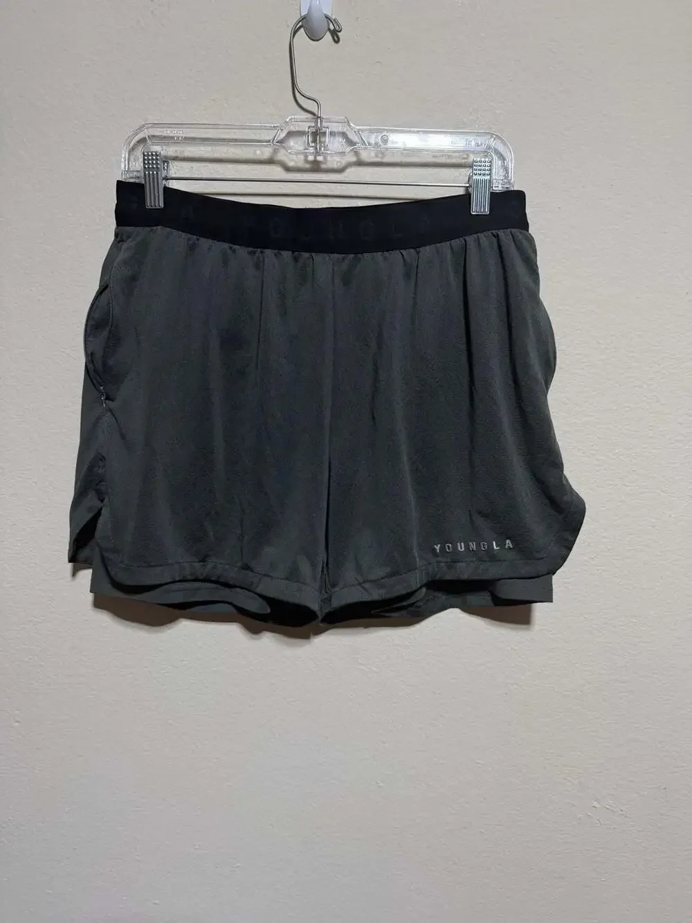 YoungLA Shorts Adult Medium Black 5 In Mesh Running Zip Pockets Reflective Gym